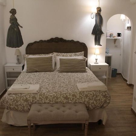 Livia'S Charming Room Trevignano Romano Exterior foto