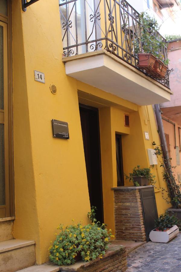 Livia'S Charming Room Trevignano Romano Exterior foto