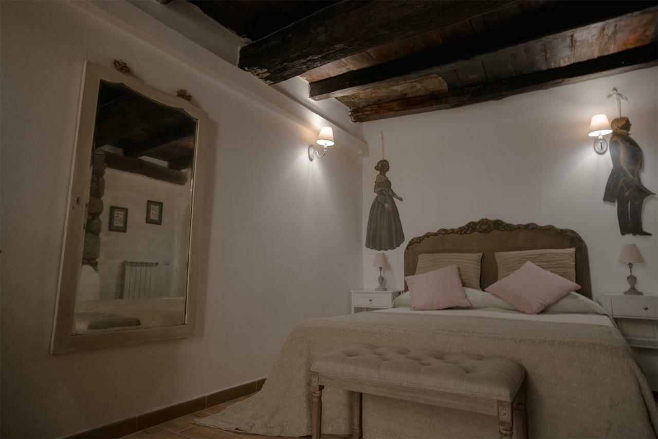 Livia'S Charming Room Trevignano Romano Exterior foto